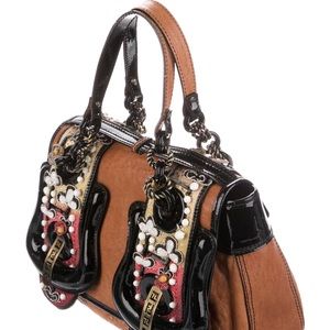 Authenticated Fendi B handbag